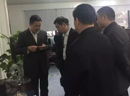 乐清市长方晖及副市长范晓东莅临诺尔康考察调研